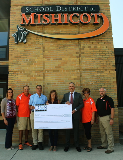 Mishicot High School received $100,000 in new Haas manufacturing equipment from D&S Machine in Luxemburg